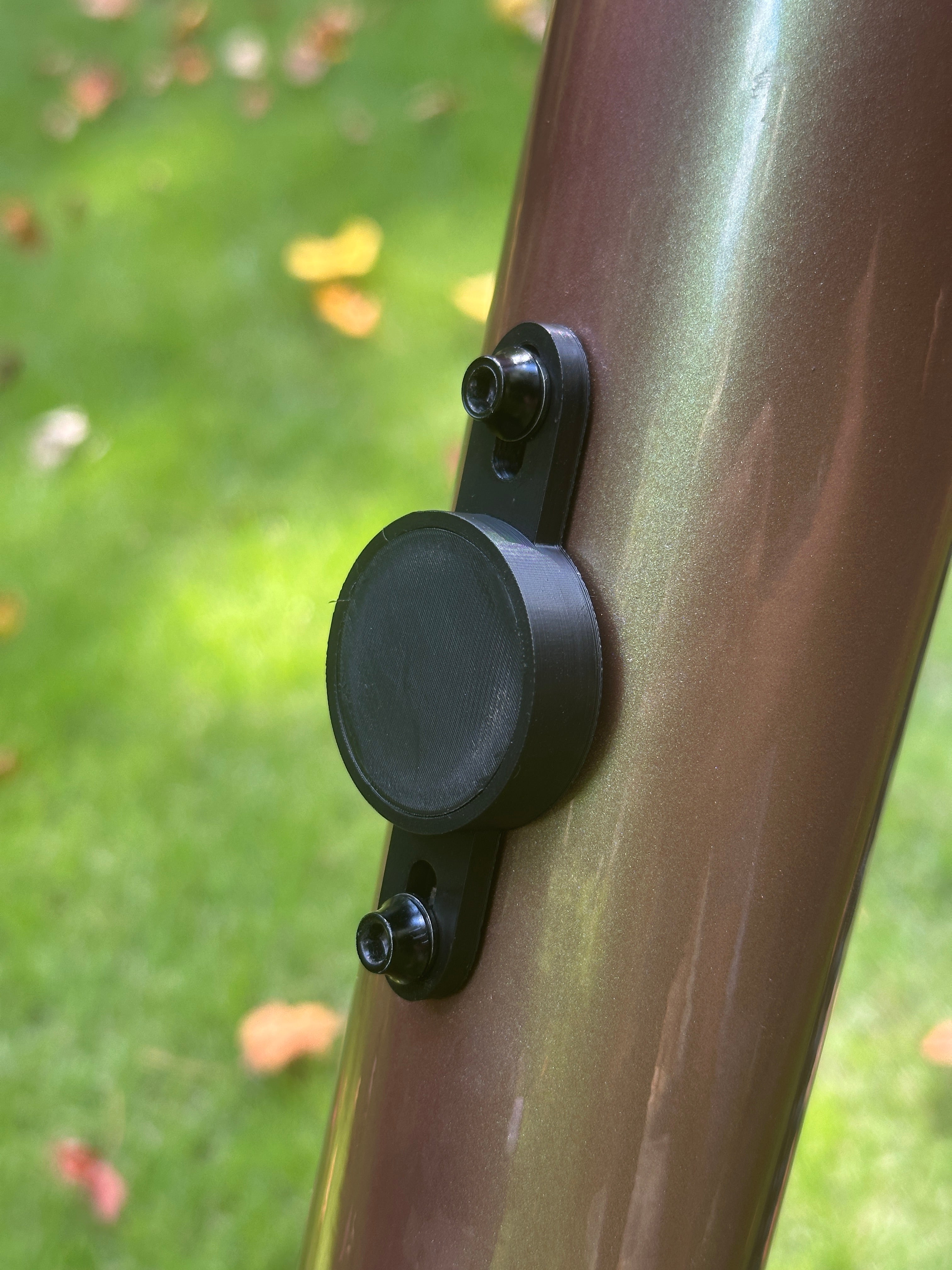 AirTag Bottle Cage Mount — Adjustable & Trail-Tested